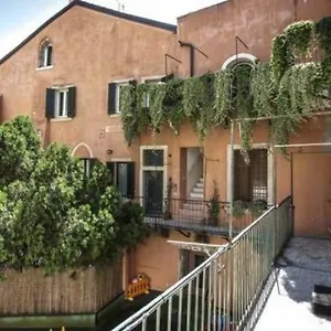 https://cortiletto.hotelinveneto.com
