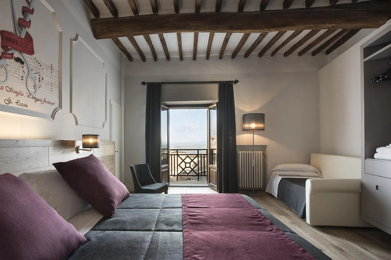Hotel La Cisterna San Gimignano