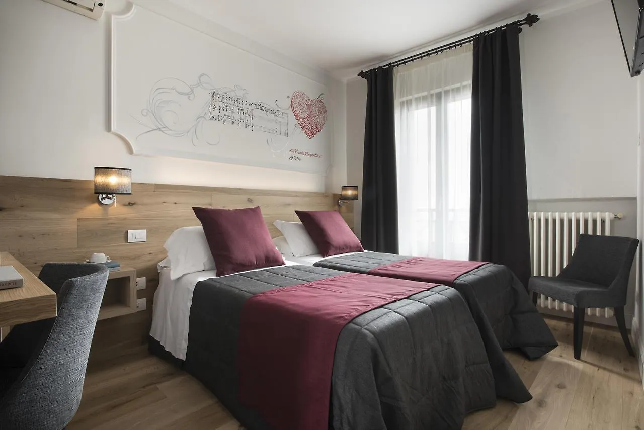 Hotel La Cisterna San Gimignano