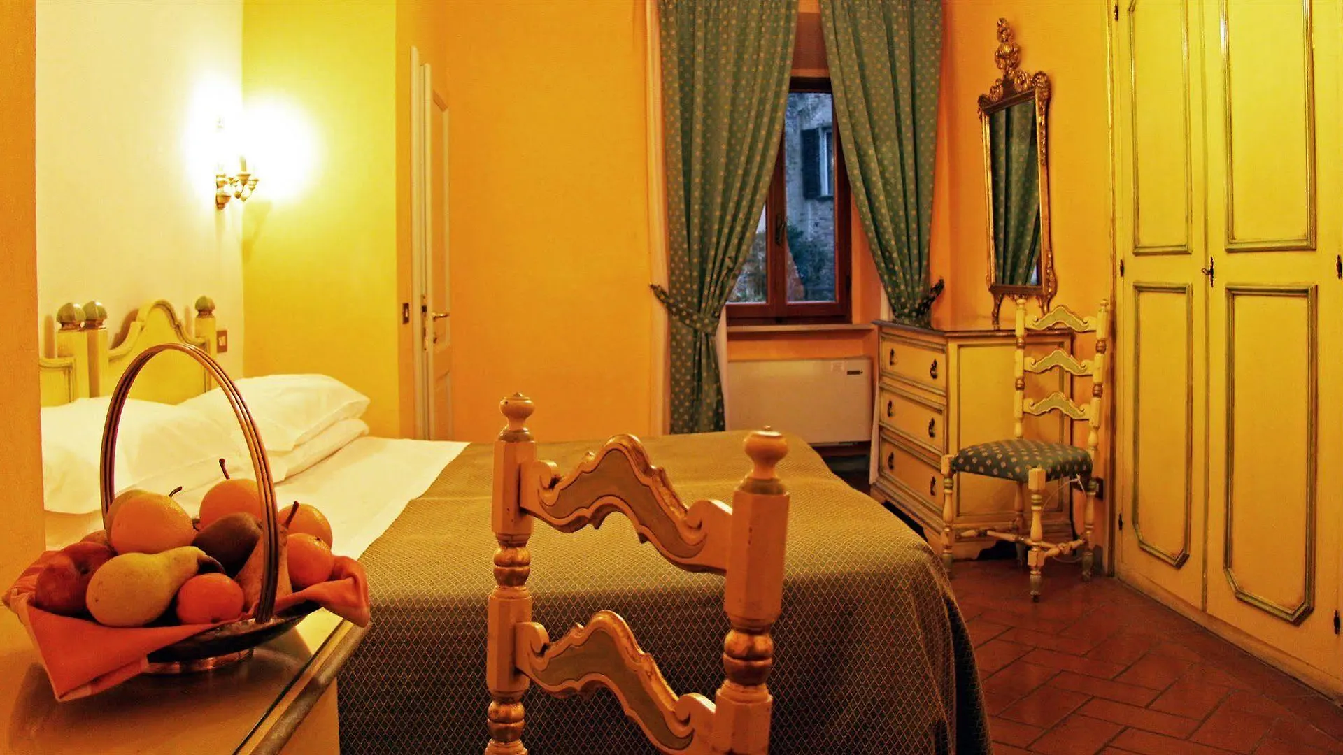 Hotel La Cisterna San Gimignano 3*,