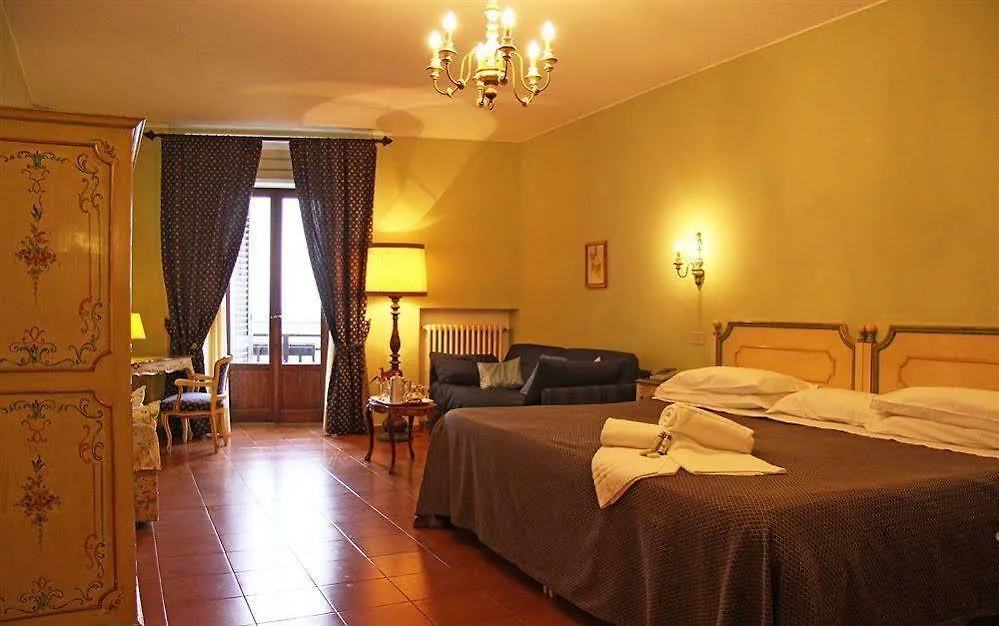 Hotel La Cisterna San Gimignano Italia