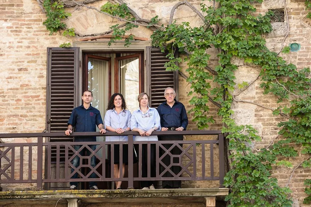 Hotel La Cisterna San Gimignano