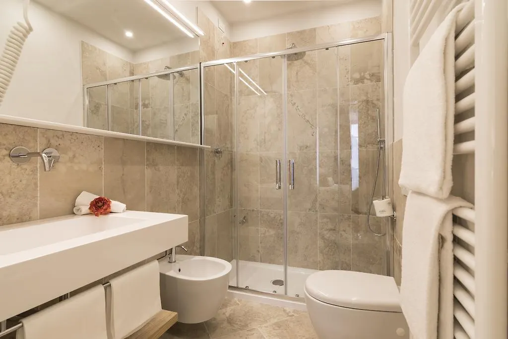 Hotel La Cisterna San Gimignano Italië