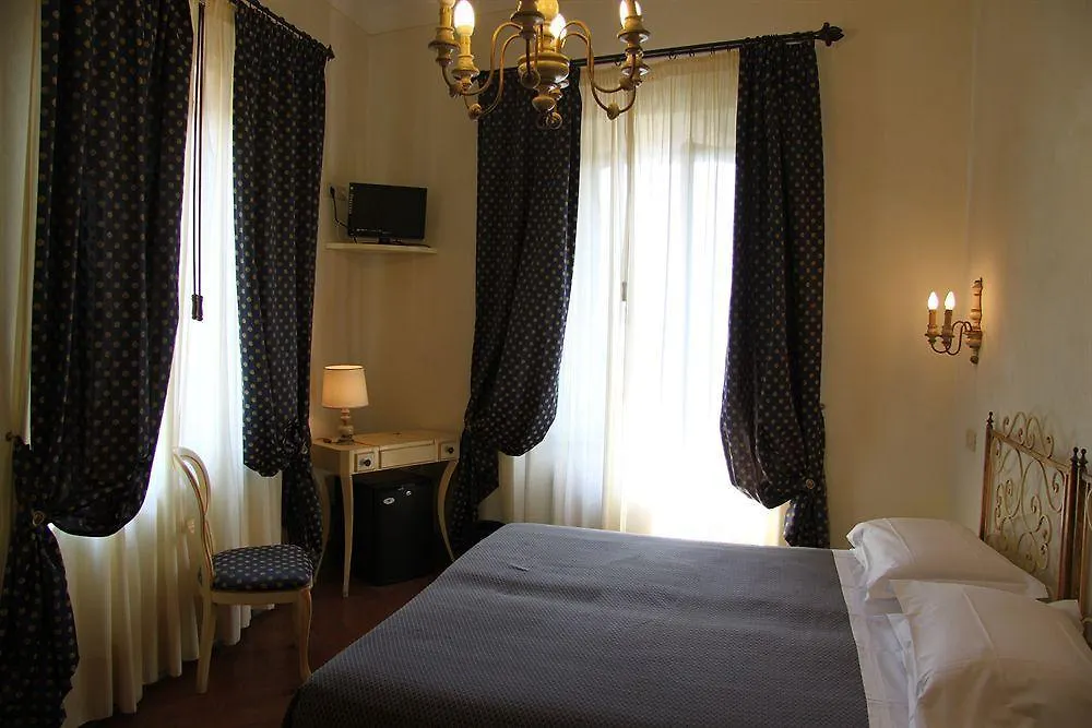 Hotel La Cisterna San Gimignano