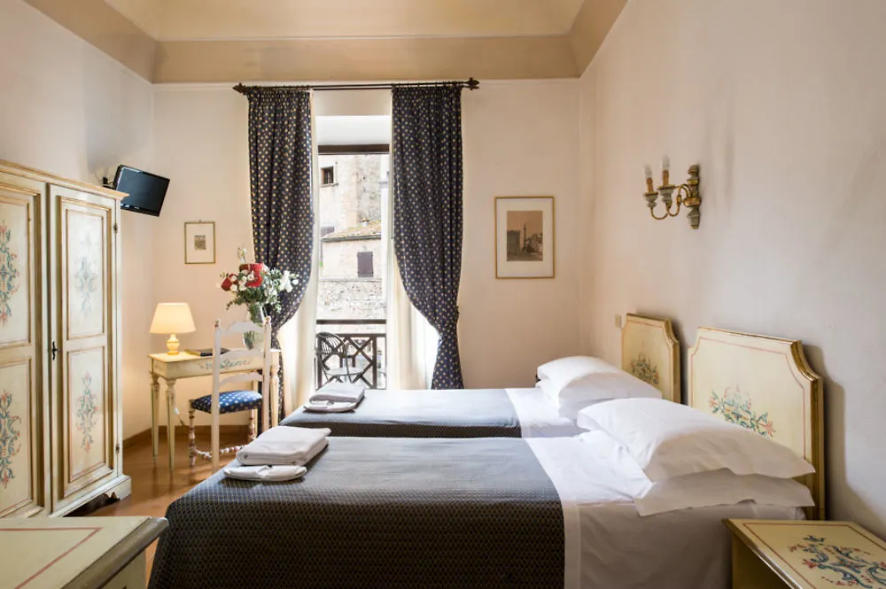 Hotel La Cisterna San Gimignano Italië