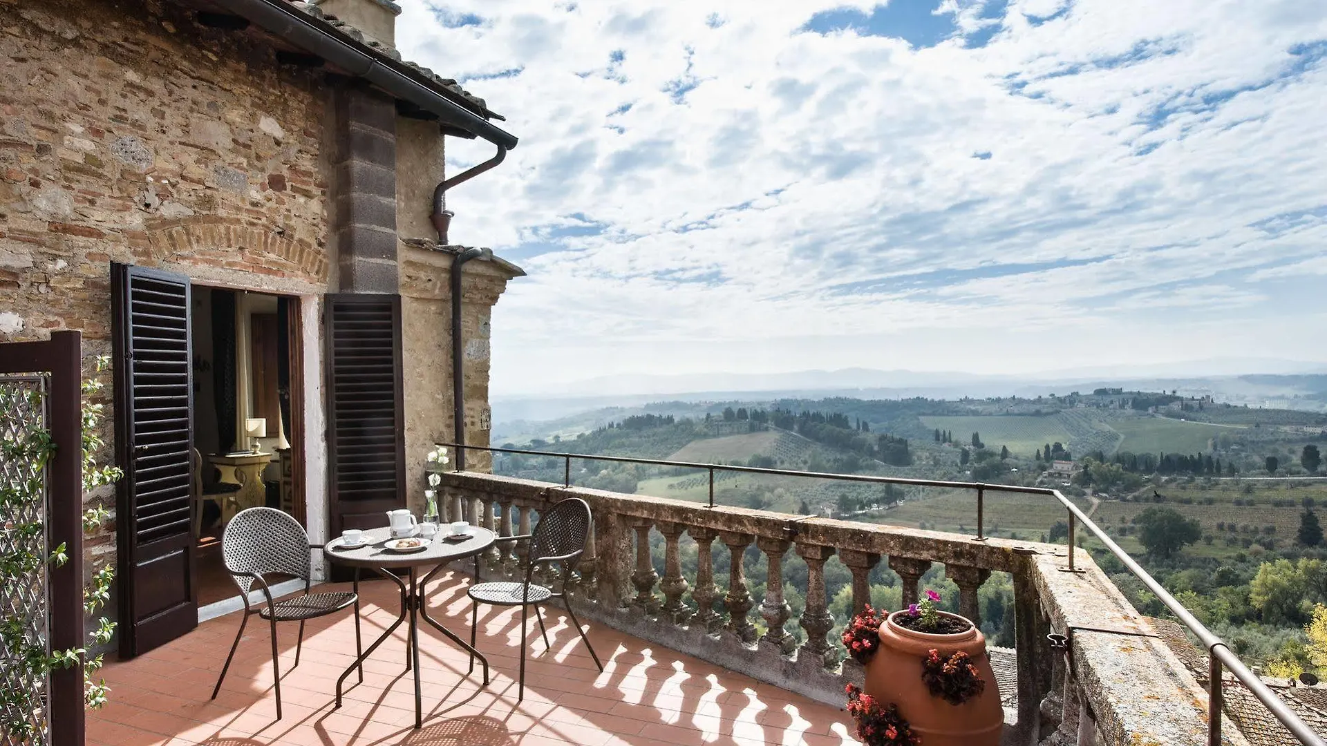 Hotel La Cisterna San Gimignano 3*,
