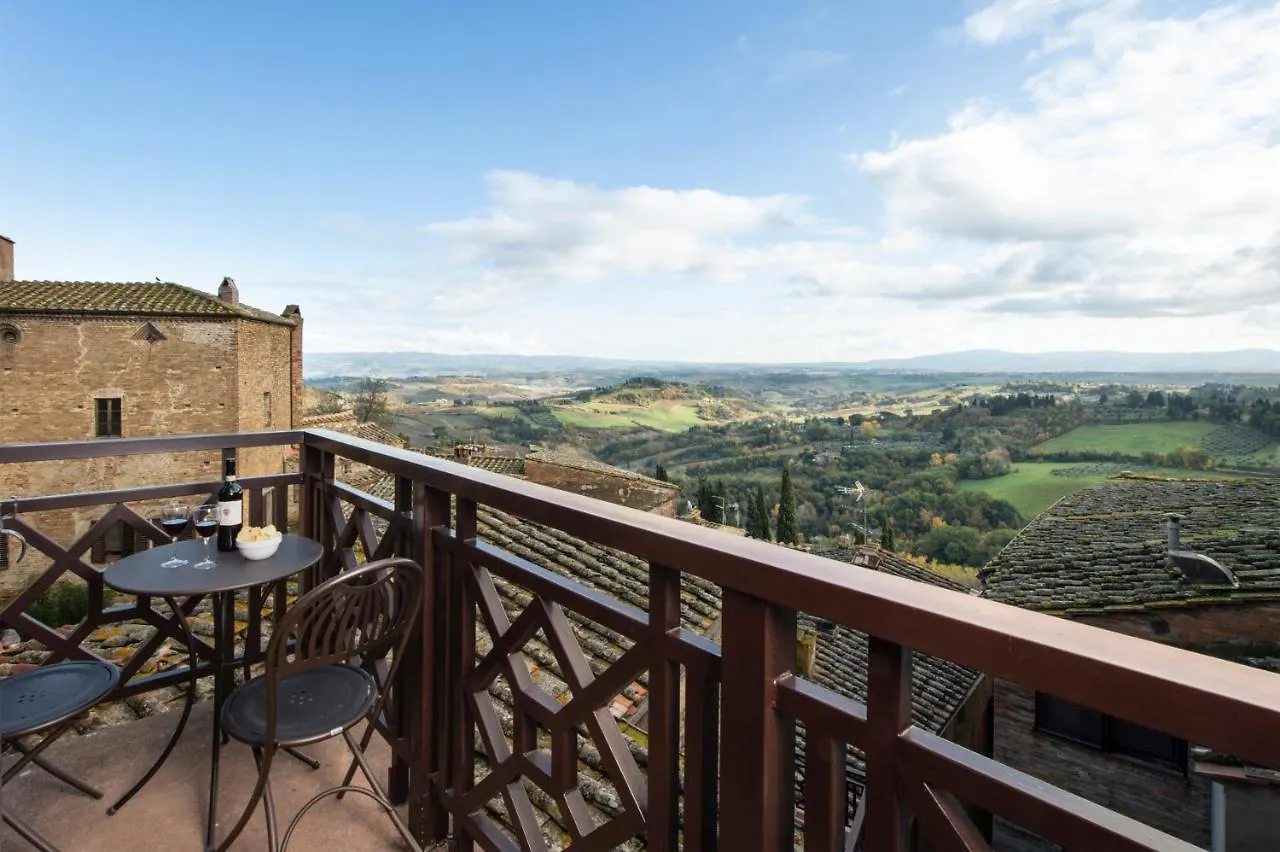 ***  Hotel La Cisterna San Gimignano Italië